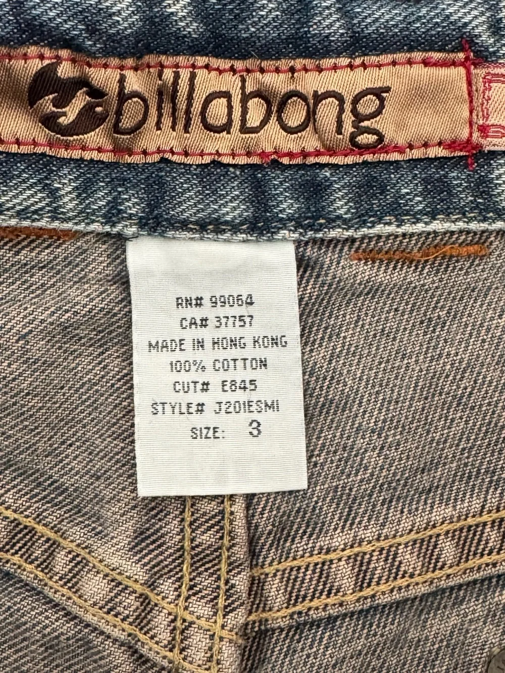 Y2K Billabong Women's Light Blue Denim Shortie Shorts beach pool travel school